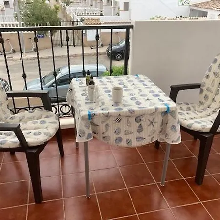 Casa Mickessa 2 Bed 2 Bath Punta Prima Апартаменты
